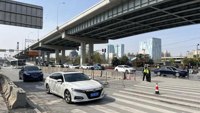 清明假期共青森林公园迎大客流！杨浦警方提醒→(图5)