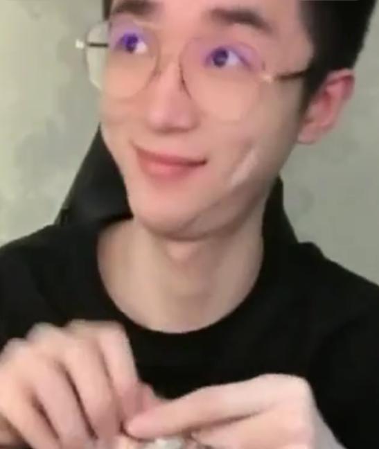 电竞圈最帅排行榜！第一名实力颜值碾压不求人和平一哥诞生