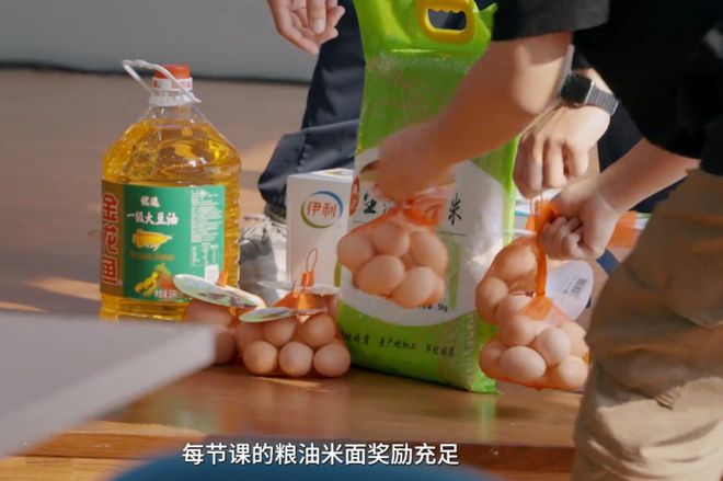 什么？我奶都可以打电竞比赛了就我不可以？