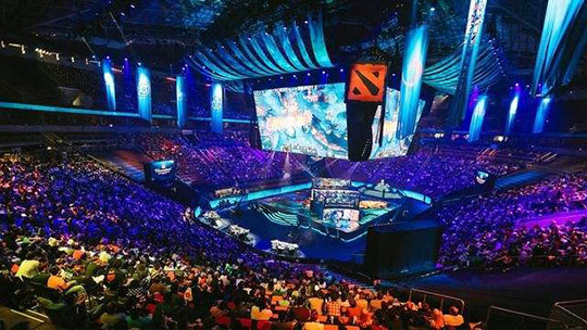 直击ChinaJoy上半年电竞收入超127亿元 直播占比逾八成