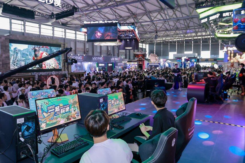 CJ现场完美世界电竞合作硬件巨头电竞体验迎来新升级！(图3)