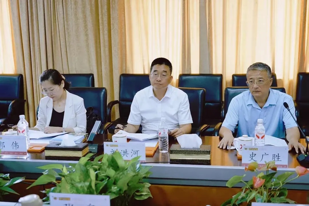 山东省委宣传部刘洪河巡视员一行莅临世纪金榜指导工作(图6)