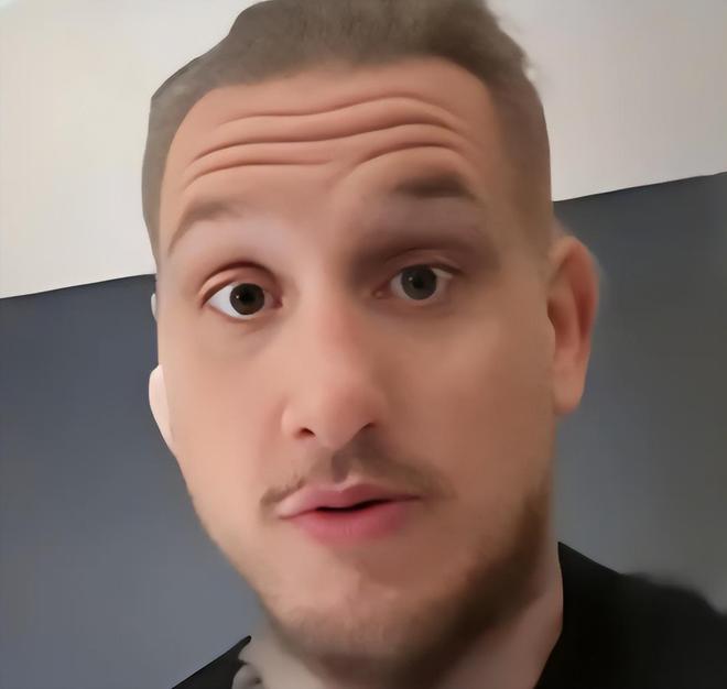 李欣莳天塌了乌克兰电竞主播再爆猛料：18个女人就她是免费的(图6)