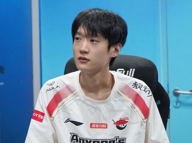 Shanks被罚3个月绩效LPL英文团队集体抗议处罚太轻不痛不痒(图3)