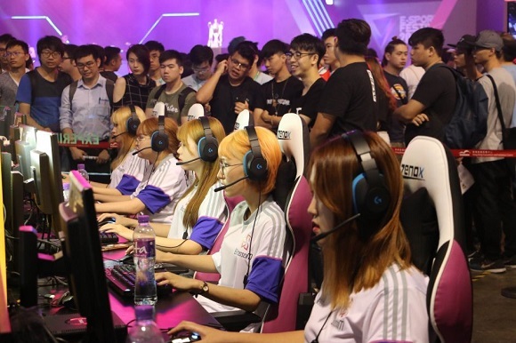 大黄点评faker游戏态度值得尊重但是他的人品不太行