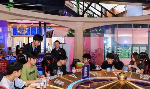 电竞梦的残酷线岁选手深夜告别职业电竞不只是打游戏！(图7)