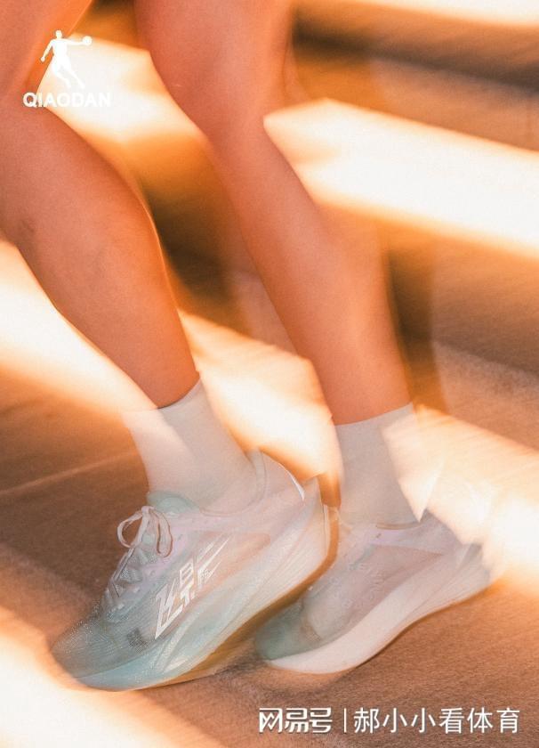 哈马落幕中乔体育定制装备吸睛跨界联动让赛事热度出圈(图4)