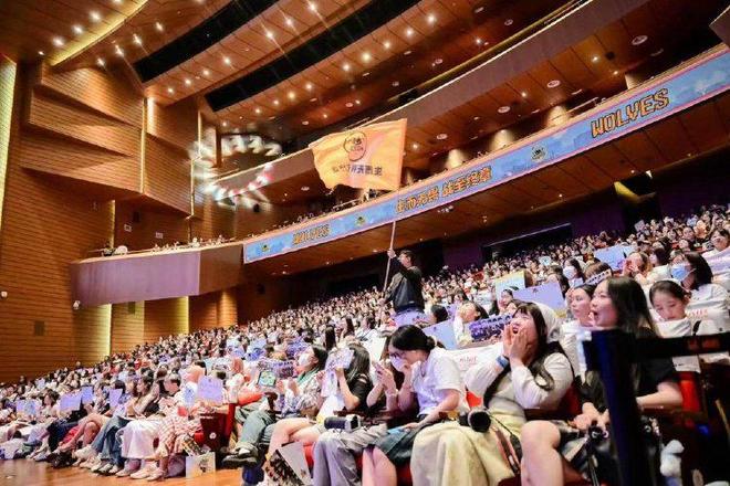 一支战队如何改变重庆电竞生态(图3)