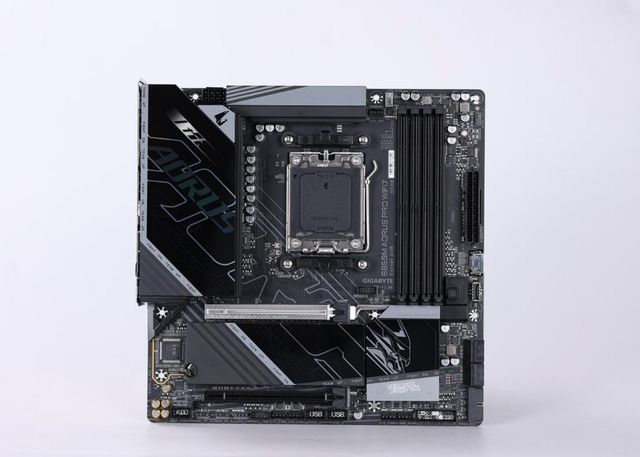 职业级装备赋能巅峰对决技嘉AORUS硬核加持2025 PCL秋季赛(图4)