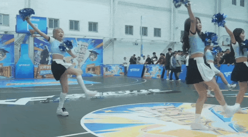 这对吗？“CF校长”们实际上是一群大学生？(图5)