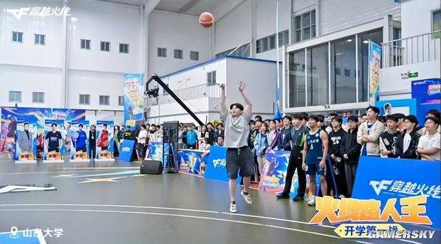 这对吗？“CF校长”们实际上是一群大学生？(图7)