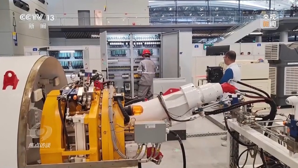 焦点访谈丨技能点亮未来 看产业与人才如何双向奔赴(图5)