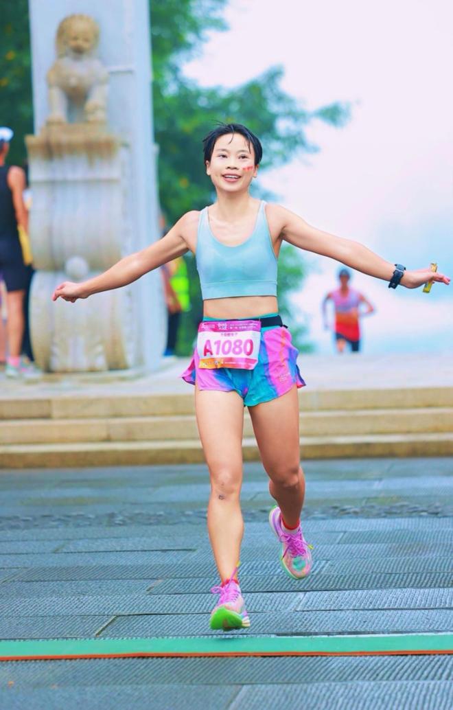 高水平竞技、超预期！跑圈大咖这样评云阳登云梯登高赛(图5)