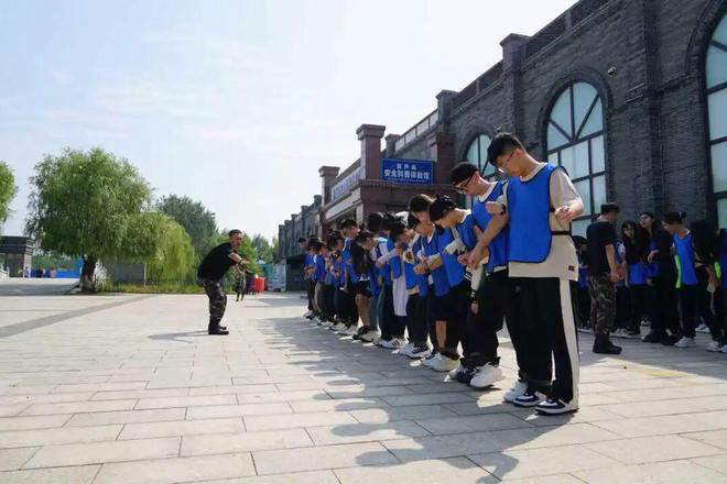 秋日团建正当时！在葫芦古镇邂逅暖阳与快乐！(图2)