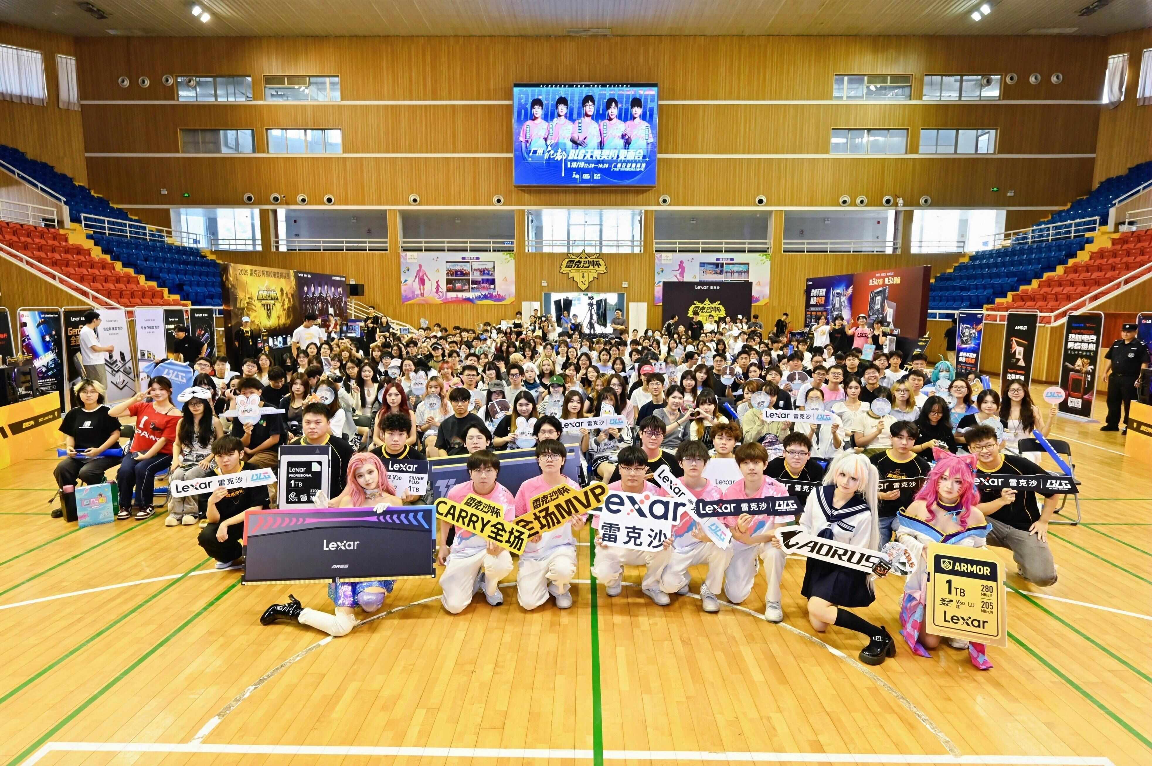 冠军首秀燃炸全场！广州花都BLG无畏契约战队线下见面会圆满举行