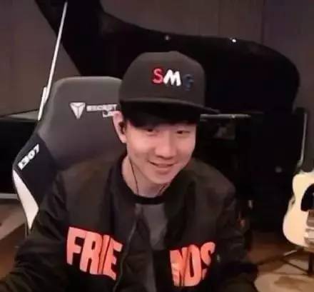 林俊杰终于成立了战队你们这些被演艺事业耽误的电竞选手(图9)