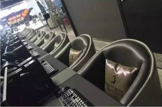 林俊杰终于成立了战队你们这些被演艺事业耽误的电竞选手(图17)