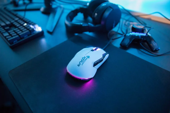 京东招募电竞职业选手年薪50万起步！但真正够格的人全国只有这个数(图8)