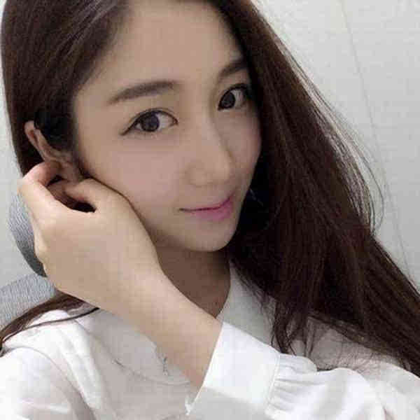 网友评年度十大美女主播：张琪格榜首 Miss仅第五(图7)