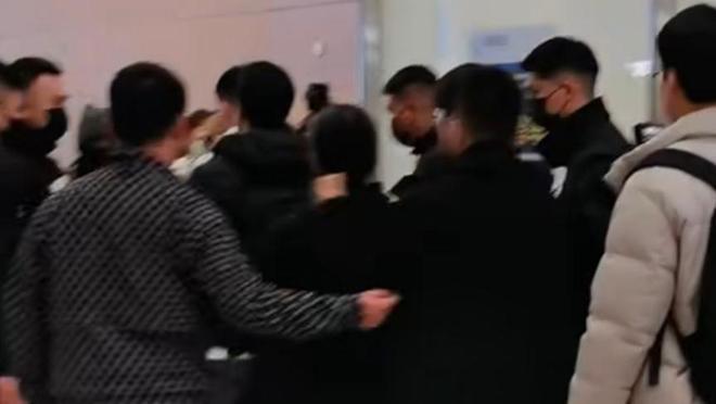 TheShy彻底淡出电竞圈！连直播都不做了官方宣布海克斯乱斗常驻(图5)