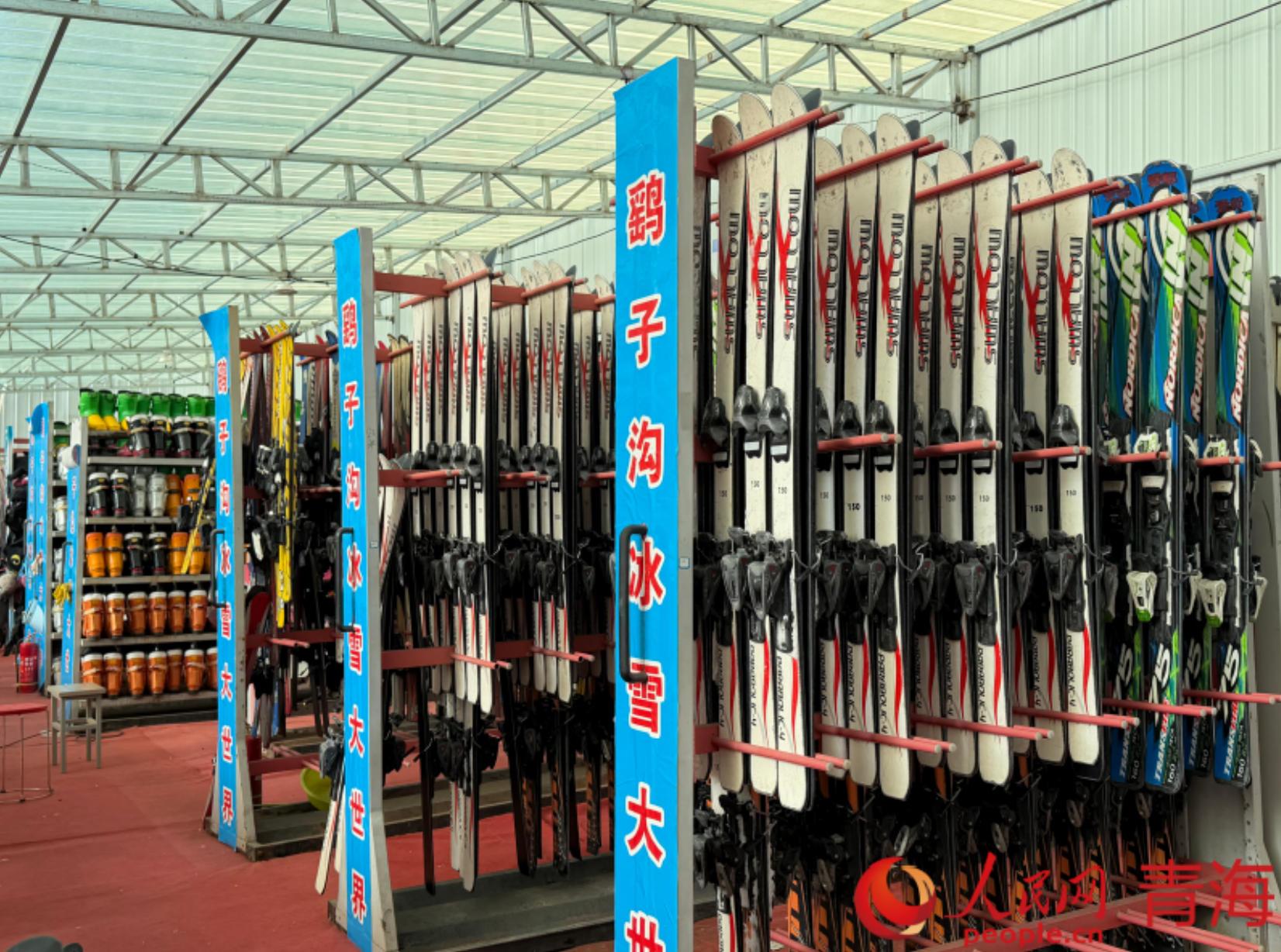 青海：“赛事+设施”双轮驱动 冰雪经济提速升温(图3)