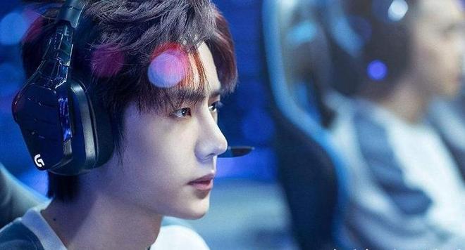 最佳电竞男主脸前 10！李现第五王一博胜过杨洋(图16)